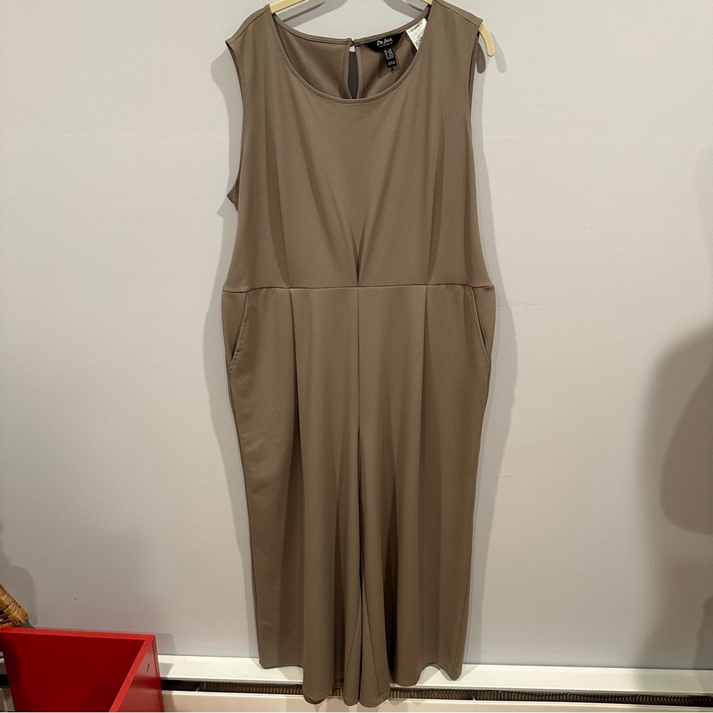 Du Jour Sleeveless Wide Leg Cropped Tan Jumpsuit size 1X Petite